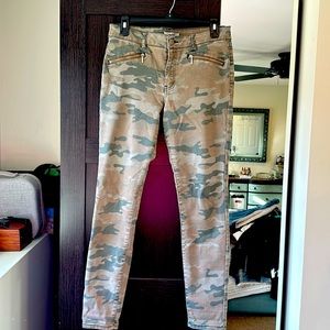 Refuge skinny army print jeggings